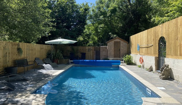 5 Bedroom Cottage Set In 3.5 Acres Of Woodland with adjoining 1 acre field