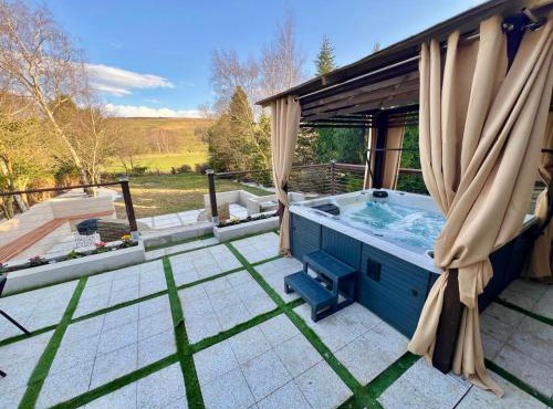 5 Bedroom Detached Family Home