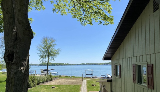 5 Bedroom Diamond Lake getaway!
