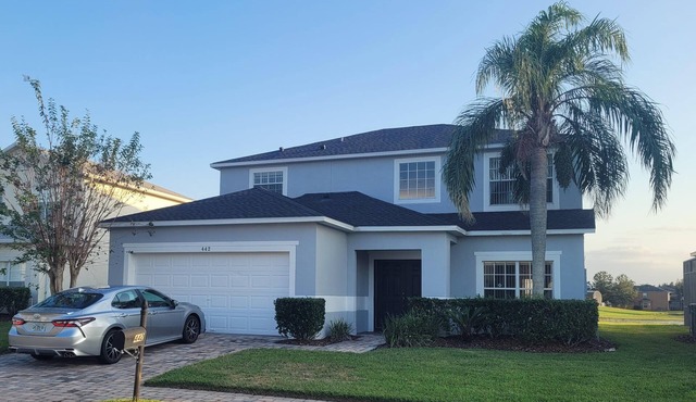 5 Bedroom family home in gated community, near Disney.