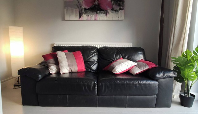 5 Bedroom fully Licensed house