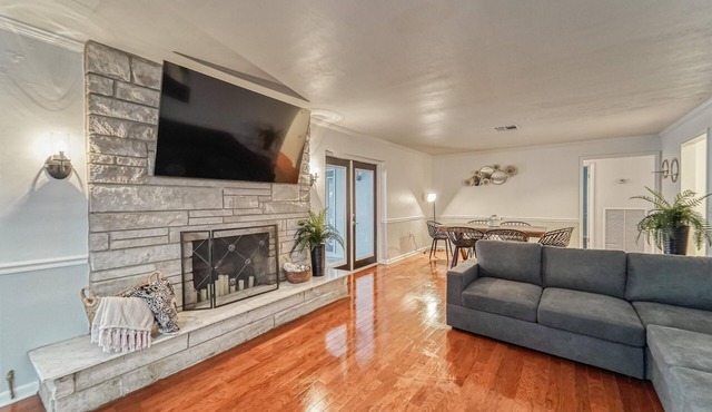 5 Bedroom + Heated Pool & Game Room