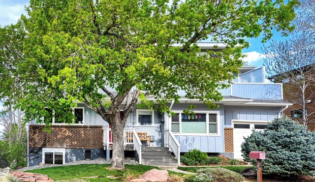5 Bedroom Home in South Boulder; Great Views; Access to Hiking Trails