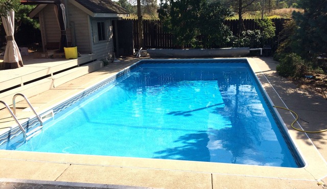5-Bedroom Home with Pool, Decks, Basketball Court & Sauna