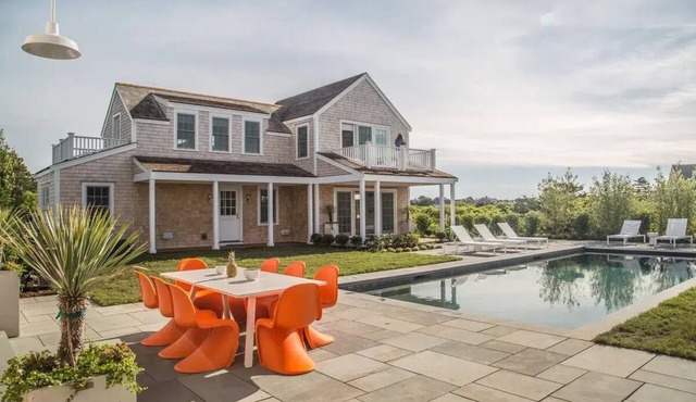 5 Bedroom home with pool and cabana in Surfside