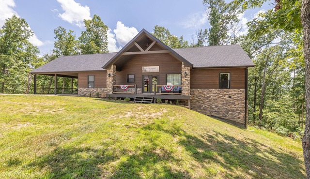 5-bedroom house just outside of Big Spring-Ozark National Scenic Riverways!