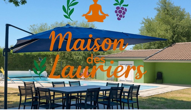 5 bedroom house - Large enclosed garden - Heated swimming pool - Near Saint-Emillion