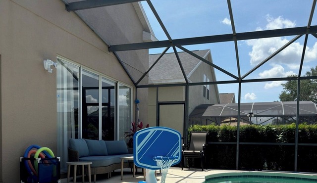 5-bedroom house - pool, spa, grill and game room. Near Disney - Golf Course