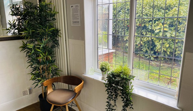 5 bedroom house suitable for groups - central location