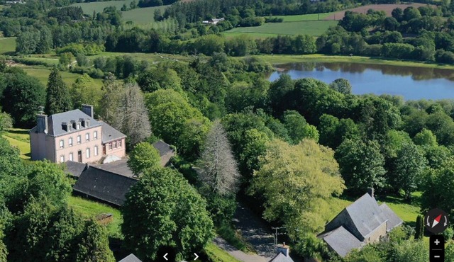 5 bedroom house with games room, garden and terracen