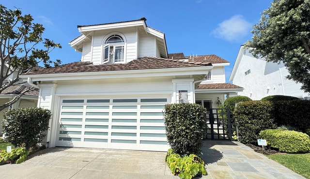 5-bedroom in Newport Beach，the High quality, convenient and very comfortable;