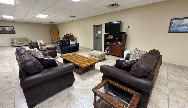 5 Bedroom Lodge in beautiful Southeast Kansas