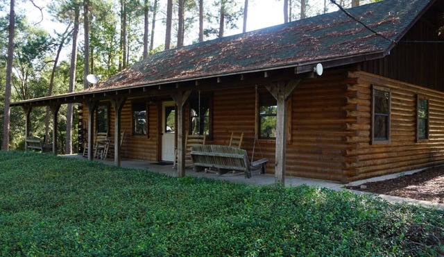 5 Bedroom Log Cabin at Tall Timbers Retreat