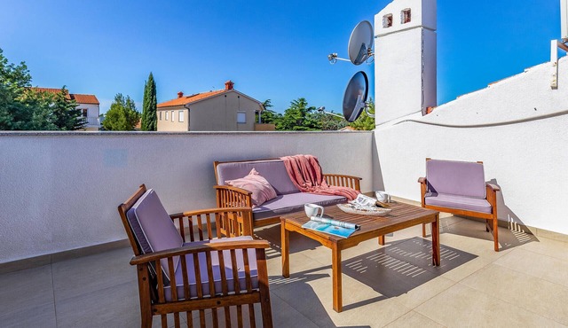 5 bedroom lovely apartment in Medulin