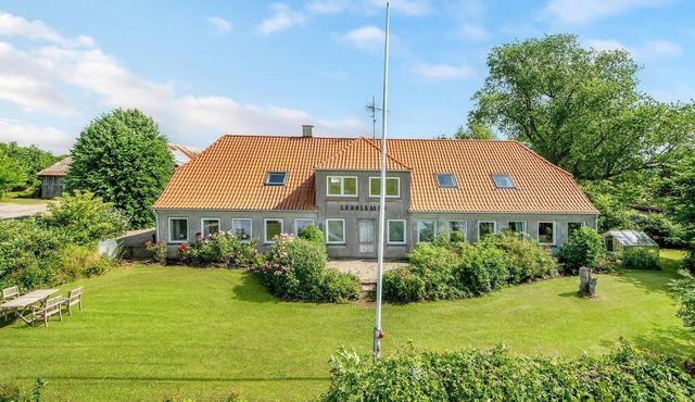 5 bedroom lovely home in Sydals