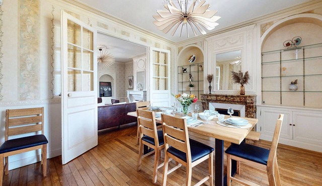 5 bedroom lovely home in Sens