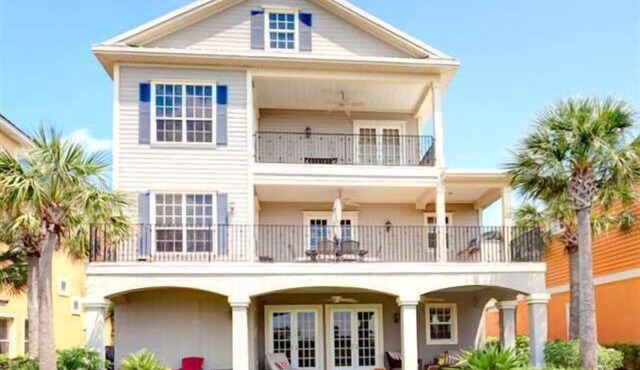 5 Bedroom Luxury Gated Ocean View Home with Amenities