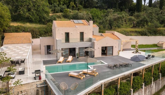 5 Bedroom Luxury Villa