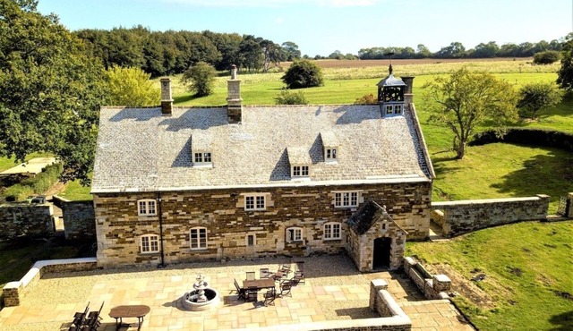 5 bedroom Manor with idyllic countryside views