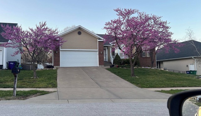 5 Bedroom Pet Friendly Home 10 Minutes from Airport Perfect for World Cup.