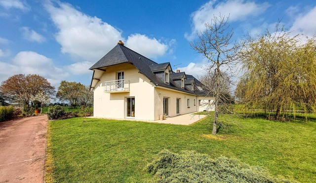 5 bedroom pet friendly home in ST PAER