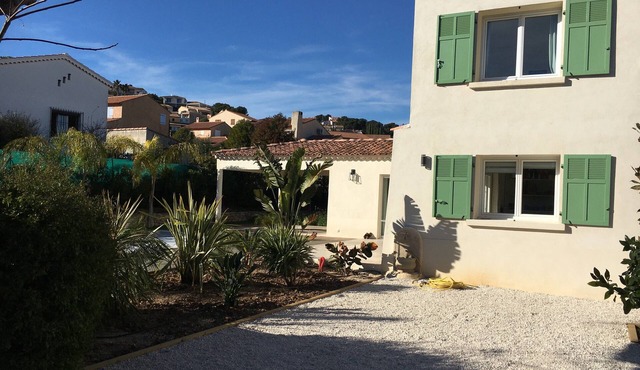 5 bedroom private vacation home in carqueiranne