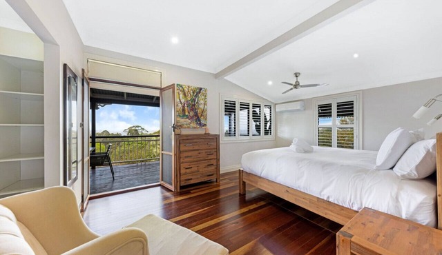 5 Bedroom QLDer with pool, fireplace and 50km of stunning views