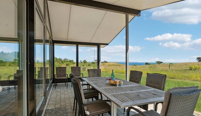 5 bedroom stunning home in Knebel