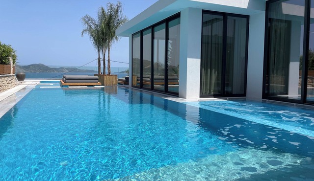 5-Bedroom Superior Villa, Sea view & Swimming pool