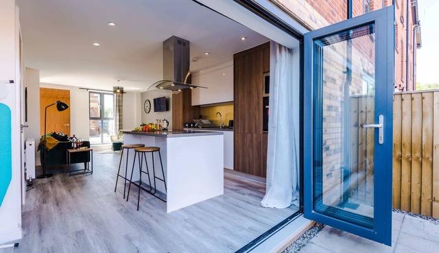 5-Bedroom Townhouse|15mins to city|Free parking