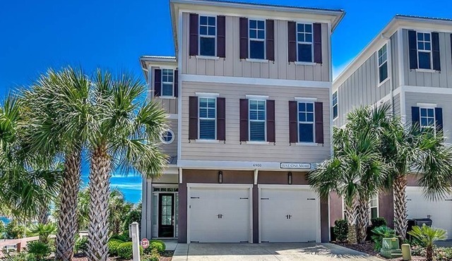 5-Bedroom Vacation Haven: Beach or Golf
