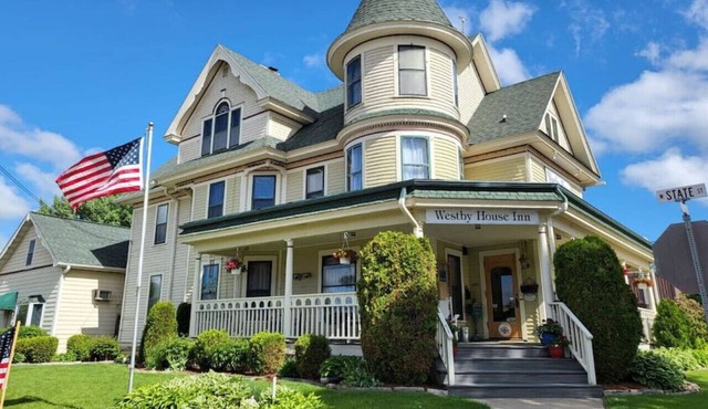 5 bedroom Victorian - Westby House
