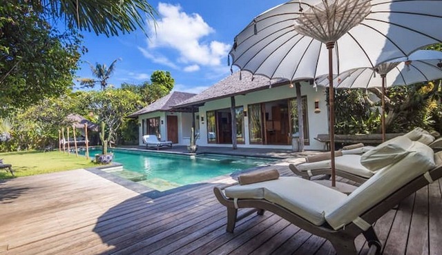 5 Bedroom Villa Central Seminyak
