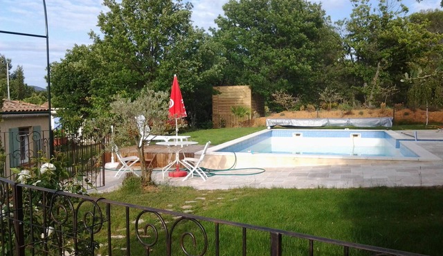 5 bedroom villa in hill - Handi-pool access - near Aix en Provence