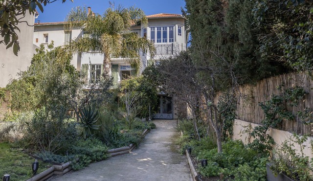 5 Bedroom Villa in Toulon