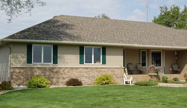 5 bedroom walkout home that sleeps up to 15 people