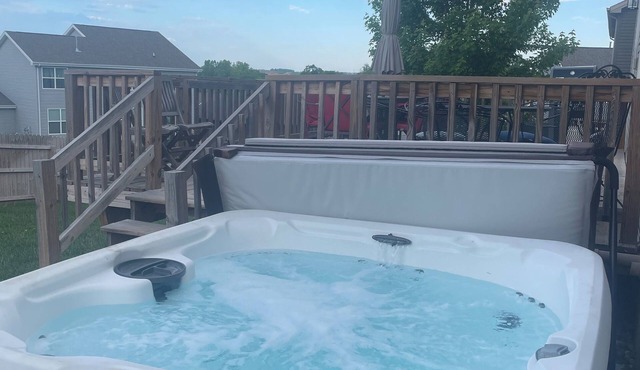 5 Bedroom West Omaha Home with Hot Tub - Perfect for CWS Family/Group
