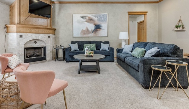 5-bedroom with 6 beds- Full kitchen