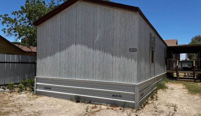 5 Bedroom Work Trailer