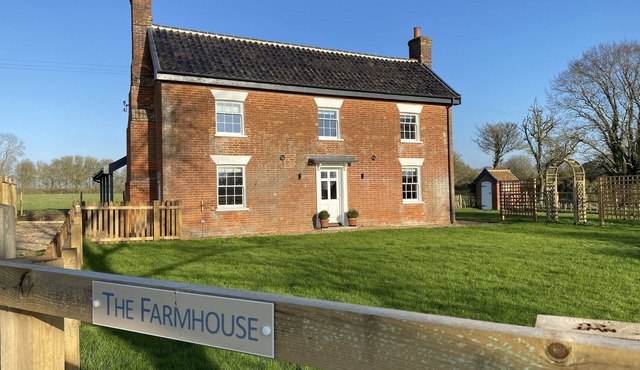 5 bedroomed farmhouse perfect for exploring Norfolk and Suffolk.