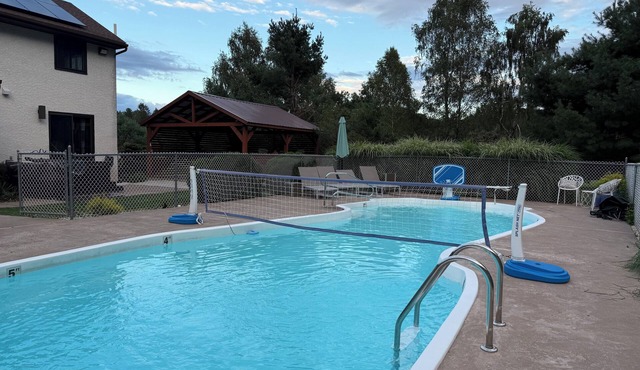 5 bedrooms 10 beds + 3.5 bath with HEATED PRIVATE pool,Hot tub,Game room & More!