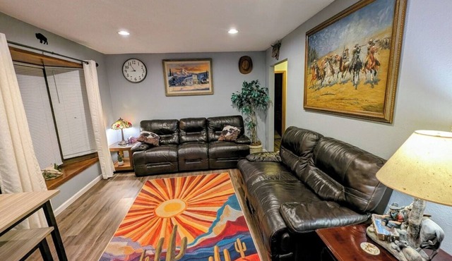 5 bedrooms 2 baths walking distance to State Fair
