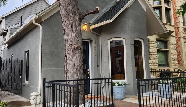 5 bedrooms 3 baths 2800 sqft Heart of Denver Downtown!