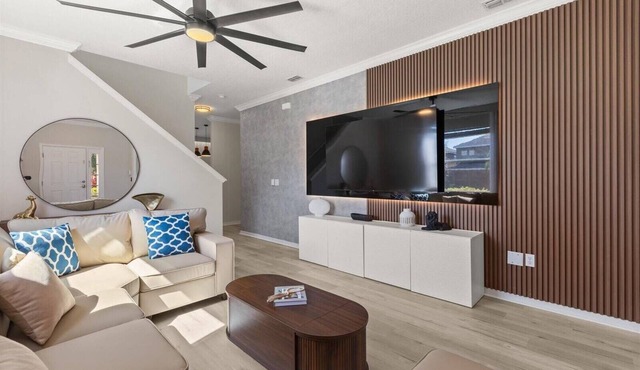 5 Bedrooms/4.5 Bathrooms/Veranda Palms (2669 SC)