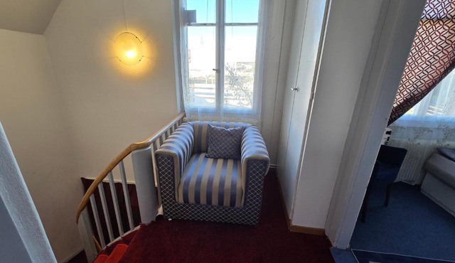 5 bedrooms apartments 3 miles from Cenrre Bern
