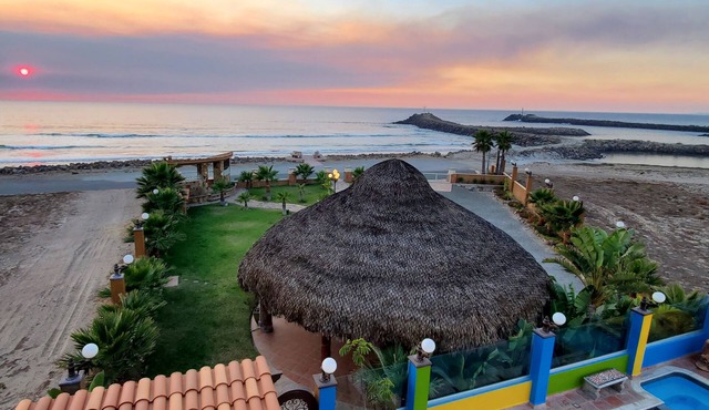 5 bedrooms Beachfront Pool Spa grassy yard 24-7 security.