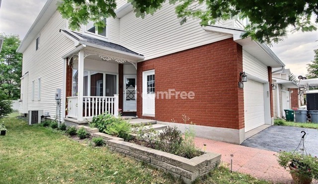 5 bedrooms cozy house in a very quiet & family friendly area