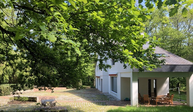5 Bedrooms, Absolute calm 35 km from Paris