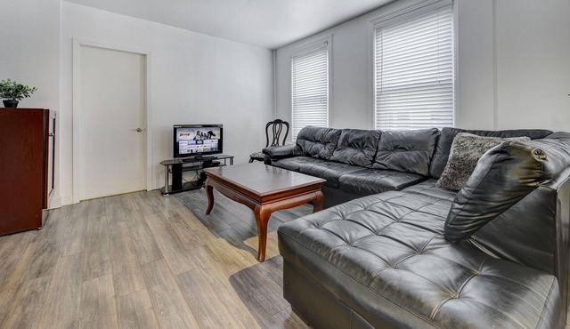 5 Bedrooms Location & 10 Minutes Walk To Old Quebec