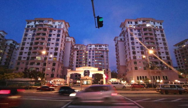 5 Bedrooms Penthouse 3 Bedrooms Apartment Marina Court Resort Condominium